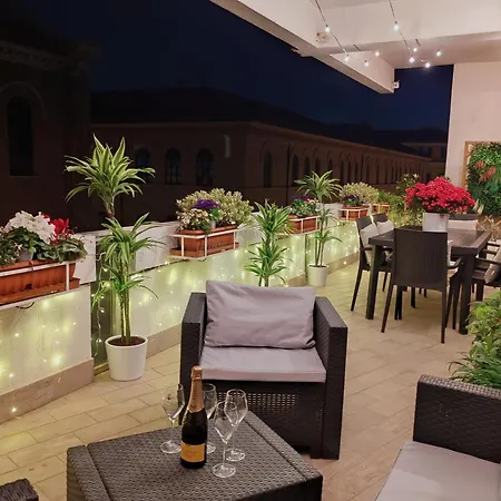 La Dolce Of Via Veneto - Prestigious With Wonderful Terrace In The Historic Center Lägenhet *