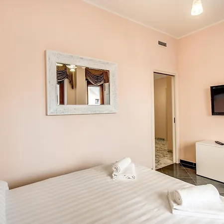 La Dolce Of Via Veneto - Prestigious With Wonderful Terrace In The Historic Center *