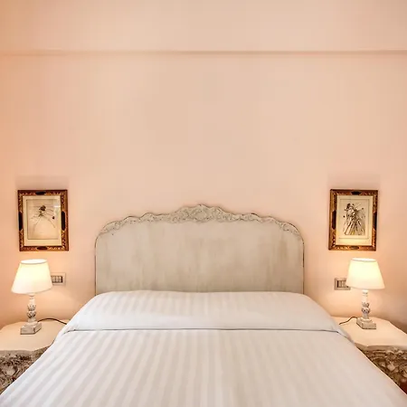 La Dolce Of Via Veneto - Prestigious With Wonderful Terrace In The Historic Center Lägenhet Rom